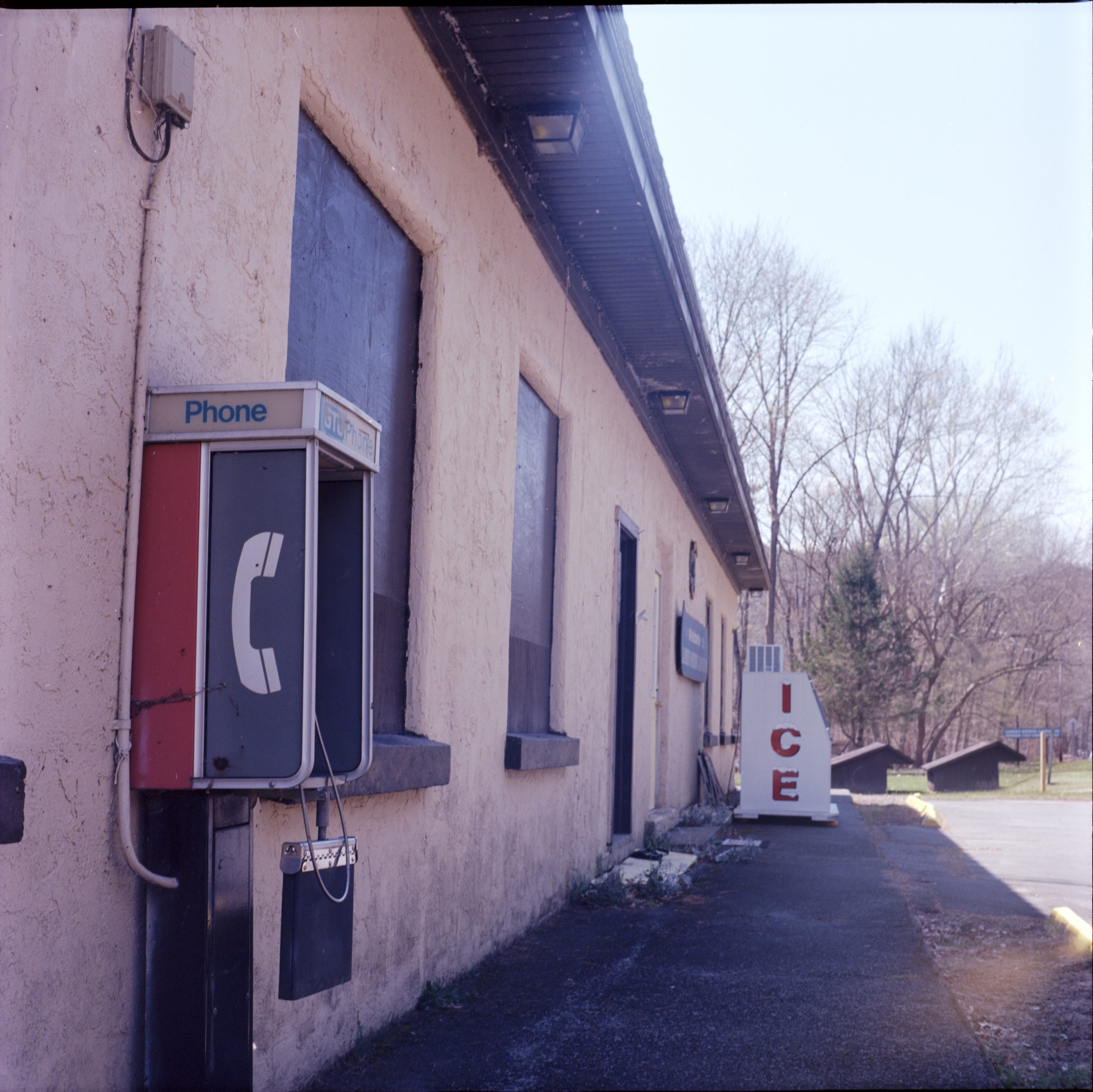 Lander's Payphone, Barryville, NY. Photo by Krystal Grow, 2021